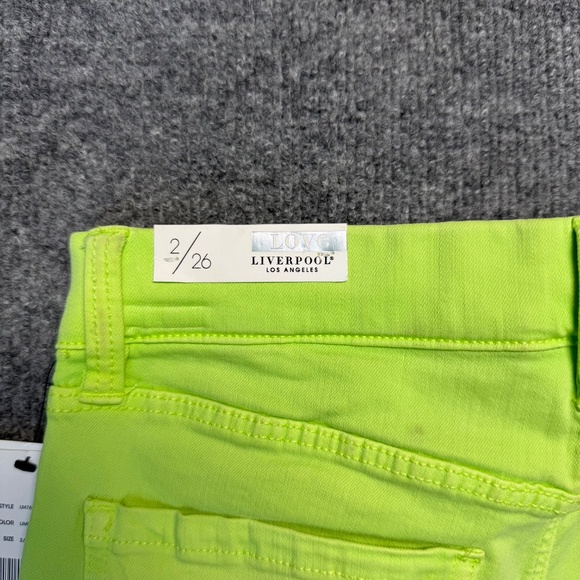 Liverpool Gia Glider Pull on Jeans Size 2/ 26 Lime Light Raw Edge Crop‎ Stretch - Picture 3 of 9